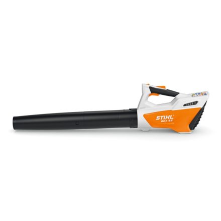 STIHL BGA 45 akkumulátoros lombfúvó (beépített akkuval és töltővel)