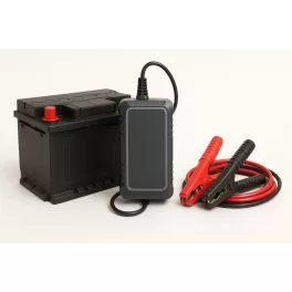 Akkumulátorok, -töltők, -hámok